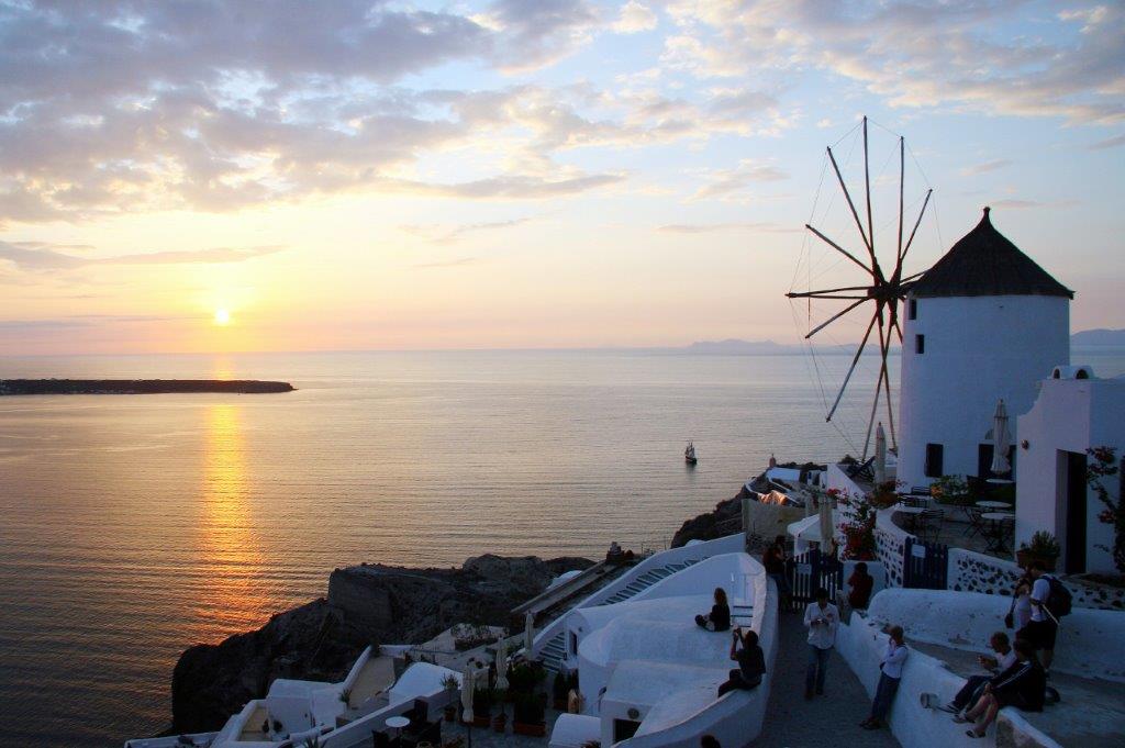 Grčka Santorini letovanje hoteli i apartmani Kamari, Fira luksuzno putovanje